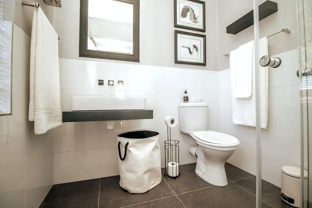 Apartment Studios On 2Nd - Studio 2 Port Elizabeth