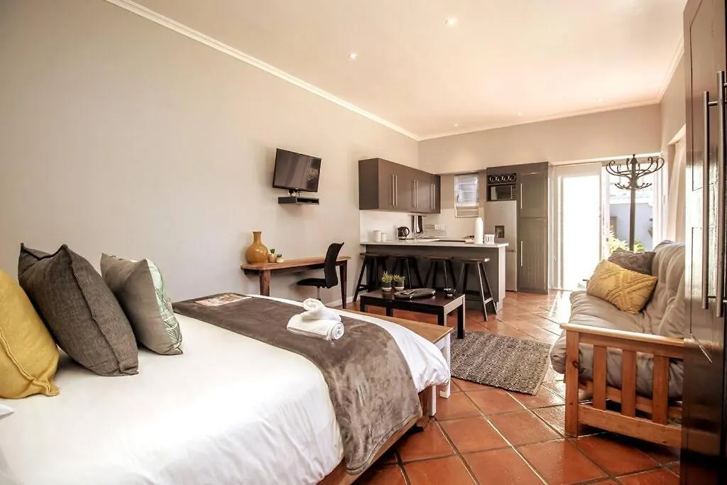 Studios On 2Nd - Studio 2 Port Elizabeth