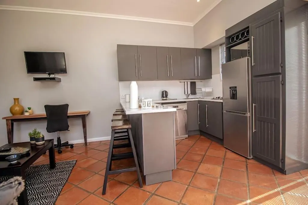 Studios On 2Nd - Studio 2 Port Elizabeth Apartment